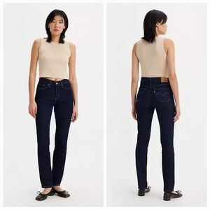 NWOT Levi's 28 Modern Contemporary Minimalist Mid Rise Shaping Slim Jeans